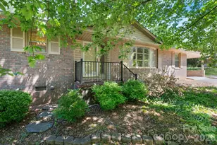 2010 12th St Dr NW, Hickory, NC 28601 - Photo 1