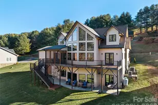 446 Green Meadows Dr, Todd, NC 28684 - Photo 1
