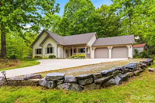 19 Doshia Ln, Fletcher, NC 28732 - Photo 1
