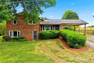 1329 33rd St SE, Conover, NC 28613 - Photo 1