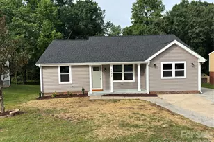 1132 Farmfield Ln, Charlotte, NC 28213 - Photo 1