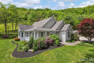 224 Hydrangea Dr, Waynesville, NC 28785 - Photo 1
