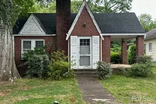 308 Thompson St, Shelby, NC 28150 - Photo 1