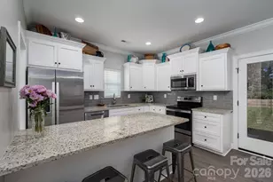 107 Hillcrest St, Shelby, NC 28152 - Photo 1