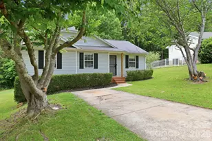 1221 Capps Hollow Dr, Charlotte, NC 28216 - Photo 1