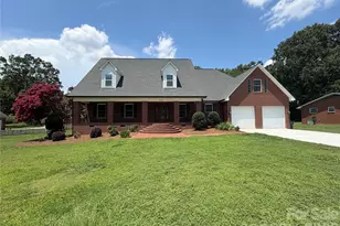134 Springway Dr, Kannapolis, NC 28081 - Photo 1