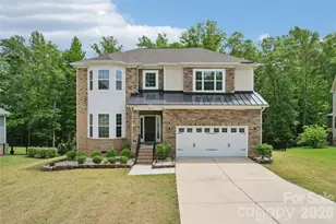 717 Laurel Oaks Ct, Fort Mill, SC 29715 - Photo 1