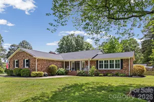 2107 Meadow Ln, Rock Hill, SC 29732 - Photo 1