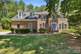 4432 Mountain Cove Dr, Charlotte, NC 28216 - Photo 1