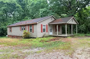 121 Travis Ln, Lancaster, SC 29720 - Photo 1