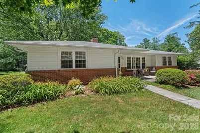 107 Appledore Avenue, Hendersonville, NC 28739 - Photo 1