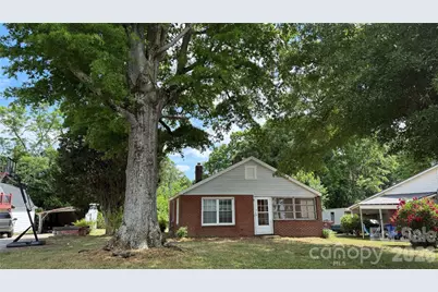 1717 Shelby Road, Kings Mountain, NC 28086 - Photo 1