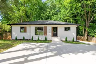 911 E Woodlawn Rd, Charlotte, NC 28209 - Photo 1