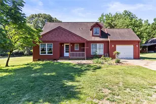 7101 Rock Island Rd, Charlotte, NC 28278 - Photo 1