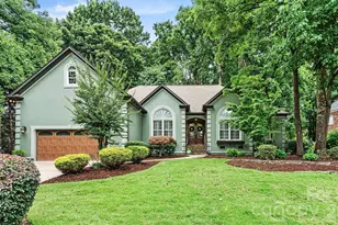 5028 Foxbriar Trail, Charlotte, NC 28269 - Photo 1