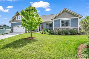 27 Spelter St, Hendersonville, NC 28792 - Photo 1