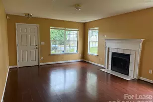 3327 Buckvalley Dr, Charlotte, NC 28214 - Photo 1