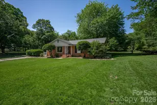 2645 Walker Rd, Matthews, NC 28105 - Photo 1
