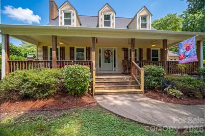 2402 Elmwood Circle, Dallas, NC 28034 - Photo 1