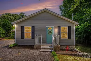 313 Oakland Ave, Belmont, NC 28012 - Photo 1