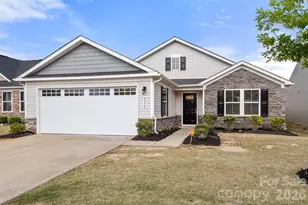 4238 Mackinnon Dr, Charlotte, NC 28214 - Photo 1