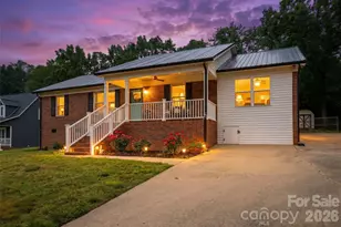 1293 Hickory Nut Ln, Lincolnton, NC 28092 - Photo 1