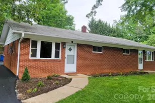 25 Browndale Rd, Asheville, NC 28805 - Photo 1