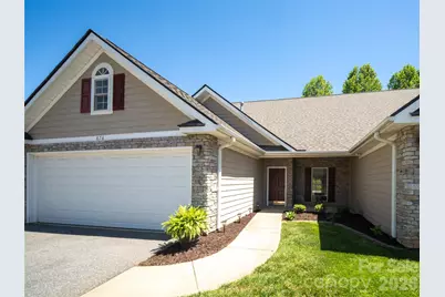 876 W Pointe Drive, Asheville, NC 28806 - Photo 1