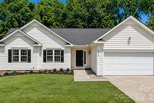 8815 Burnt Umber Dr, Charlotte, NC 28215 - Photo 1