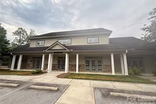 14 Towne Pl Dr, Hendersonville, NC 28792 - Photo 1