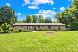 181 Sigmon Rd, Statesville, NC 28677 - Photo 1