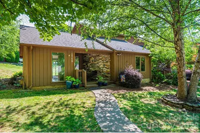 1759 12th Street NE, Hickory, NC 28601 - Photo 1