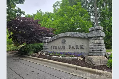 101 Hawks Crest, Brevard, NC 28712 - Photo 1