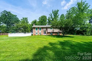 2651 31st St Ct NE, Hickory, NC 28601 - Photo 1