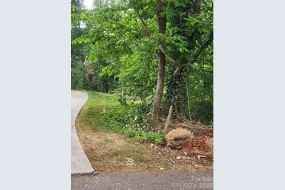 205 7th Street Place NE, Conover, NC 28613 - Photo 1
