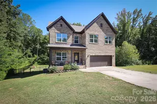 10105 Greenwood Ct, Charlotte, NC 28215 - Photo 1