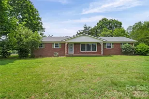 708 Mocksville Hwy, Statesville, NC 28625 - Photo 1