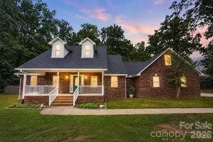 4403 Hubbard Rd, Charlotte, NC 28269 - Photo 1
