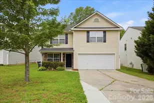 7143 Wandering Creek Dr, Charlotte, NC 28216 - Photo 1