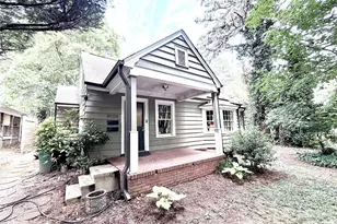 2523 Cranbrook Ln, Charlotte, NC 28207 - Photo 1