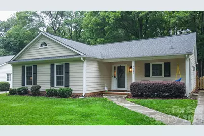 2425 Turnberry Lane, Charlotte, NC 28210 - Photo 1