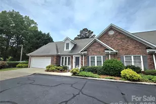 687 A Carlton Dr, Gastonia, NC 28054 - Photo 1