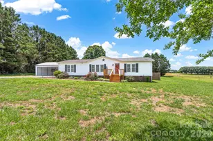 1008 Pine Ridge Dr, Hamptonville, NC 27020 - Photo 1
