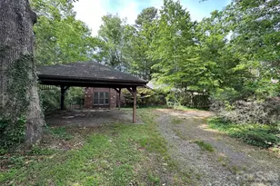 5 Lone Pine Rd, Asheville, NC 28803 - Photo 1