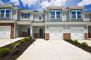 407 Creekview Rd, Hendersonville, NC 28792 - Photo 1