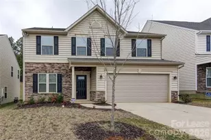 5620 Selkirkshire Rd, Charlotte, NC 28278 - Photo 1