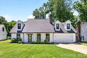 9018 Hunters Pointe Dr, Huntersville, NC 28078 - Photo 1