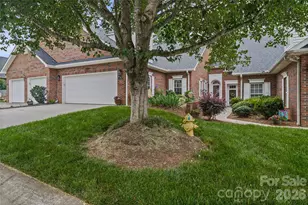 1524 Royalty Cir, Statesville, NC 28625 - Photo 1