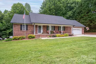 2479 Old Pond Dr, Lincolnton, NC 28092 - Photo 1