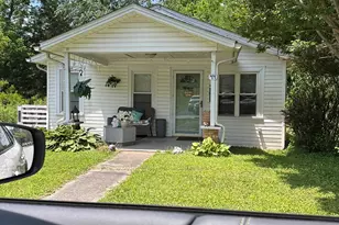 44 Owen St, Brevard, NC 28712 - Photo 1